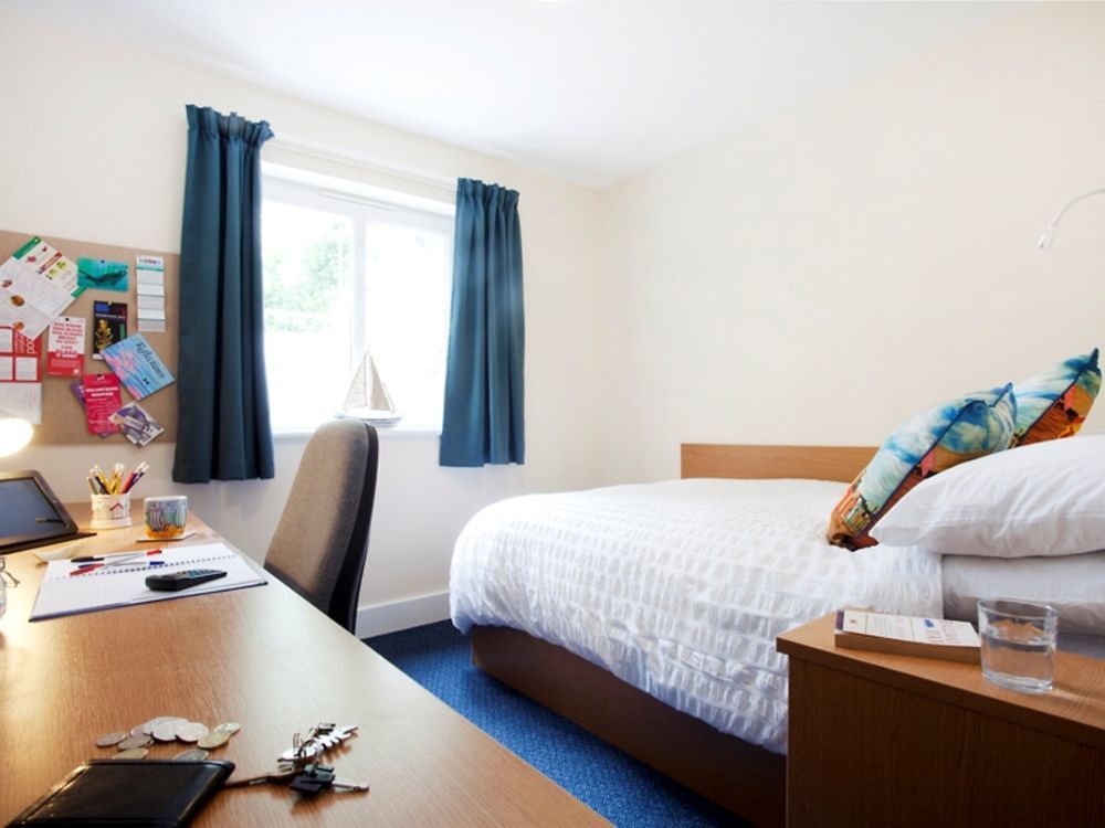 The Sidings Aparthotel Penryn Exterior foto