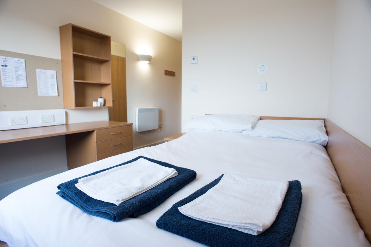 The Sidings Aparthotel Penryn Exterior foto